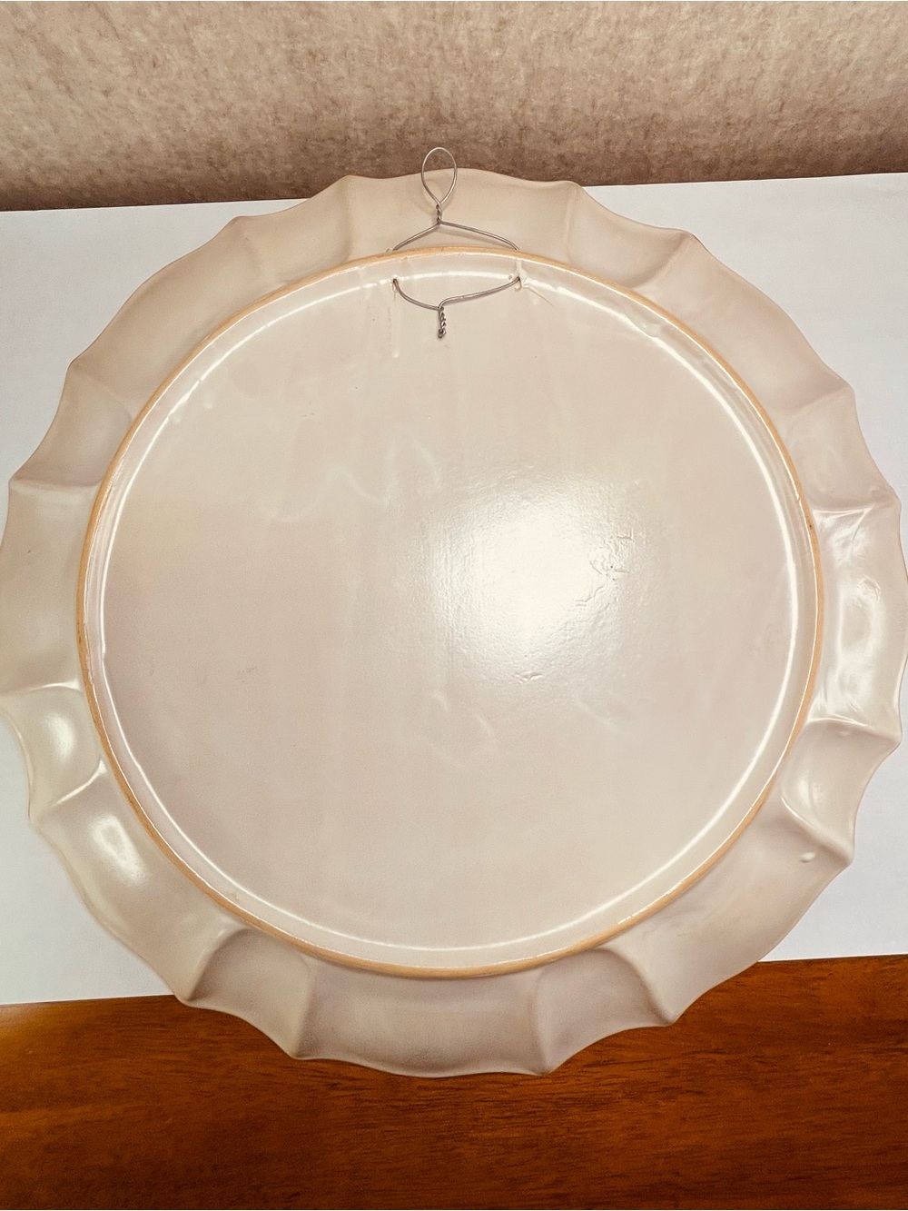 Caltagirone Sicilian Hand Made Hand Painted Oversize 19 inch Collector Plate - Picture 7 of 8